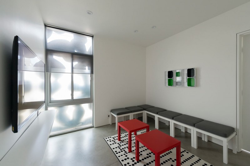 Резиденция в Калифорнии с фасадом из металлических цветов