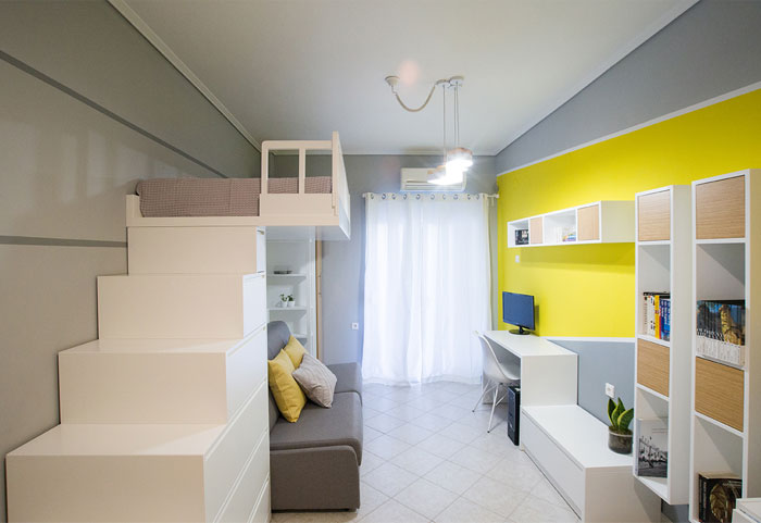 Яркая студия в Салониках, Греция