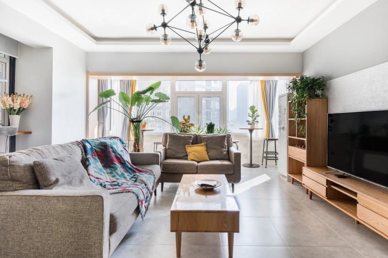 Апартаменты, оформленные в теплых тонах в городе Сиань, Китай