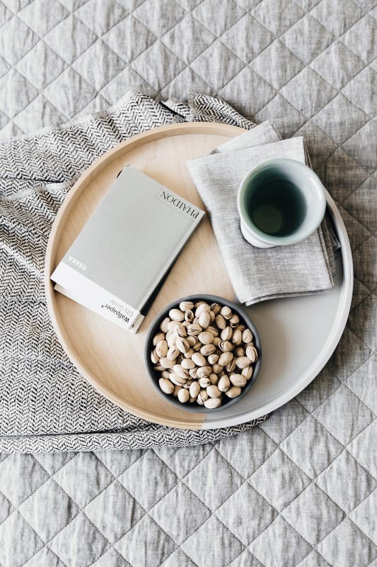 Изящные элементы декора в интерьере очаровательной квартиры