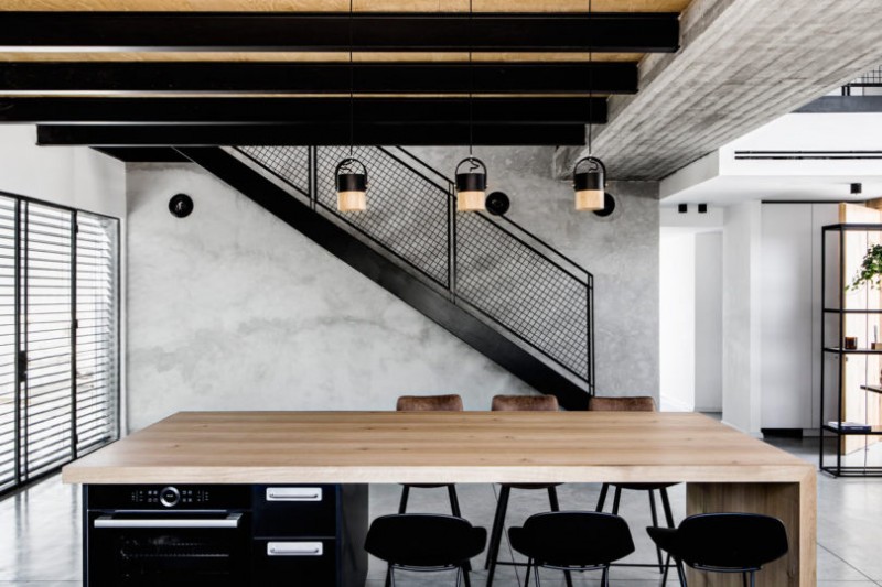 Интерьер дома в индустриальном стиле в Нир-Ам, Израиль Интерьер дома в индустриальном стиле в Нир-Ам, Израиль