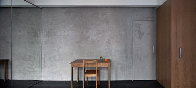 Строгий функциональный интерьер маленькой студии