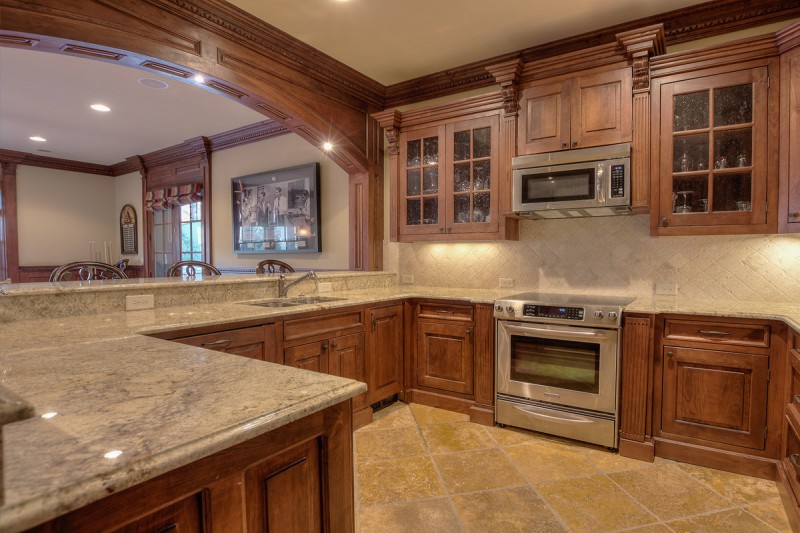 Вневременная элегантность обстановки дома в городе Розуэлл, штат Джорджия