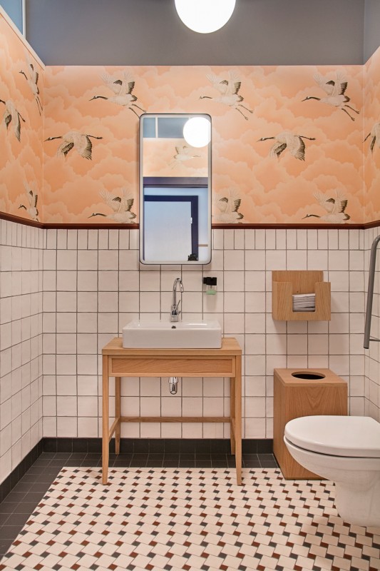 Яркое уютное кафе в Сопоте, Польша