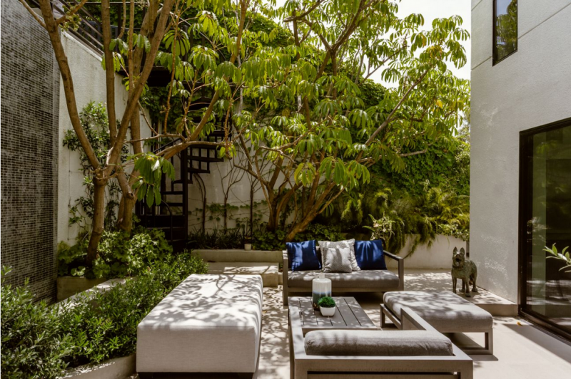 Роскошный дом, расположенный на Голливудских холмах