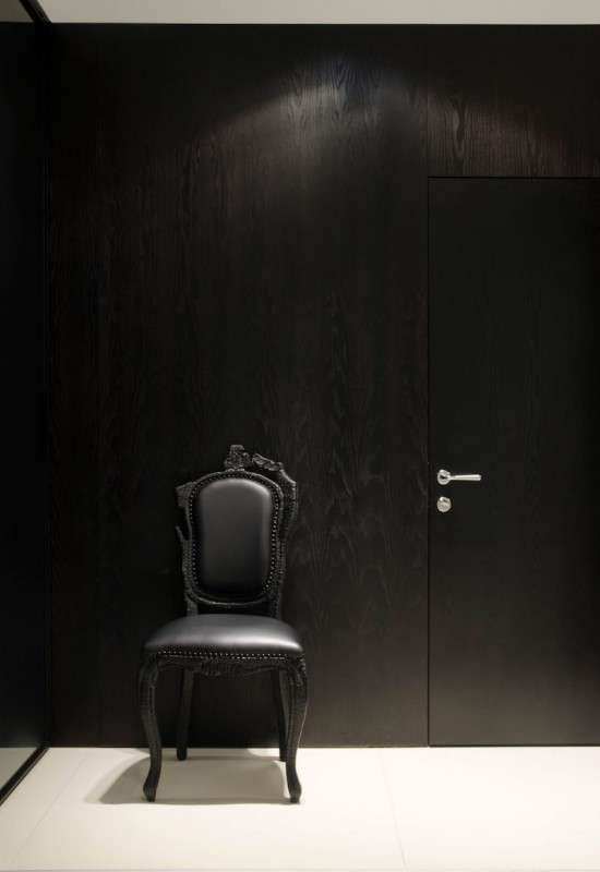 Готический магнетизм в интерьере стильной минималистской квартиры Готический магнетизм в интерьере стильной минималистской квартиры