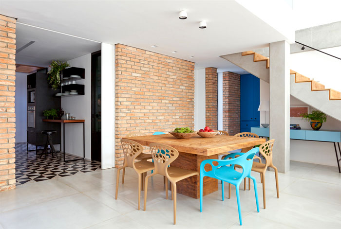 Красочный интерьер с этническими мотивами в бразильских апартаментах Красочный интерьер с этническими мотивами в бразильских апартаментах