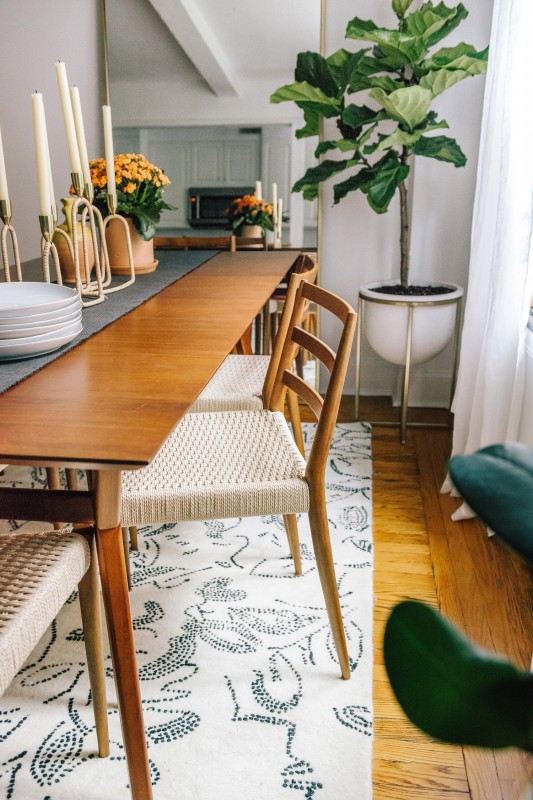 Интерьер просторной светлой квартиры в Челси, Нью-Йорк Интерьер просторной светлой квартиры в Челси, Нью-Йорк