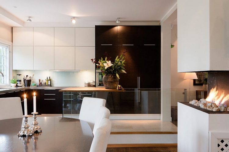 Со вкусом обставленный двухэтажный дом общей площадью 208 м2