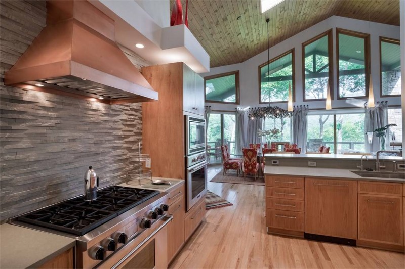 Особняк с красивым видом на горы в Северной Каролине Особняк с красивым видом на горы в Северной Каролине