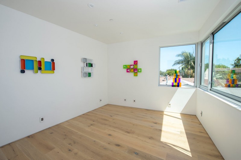 Резиденция в Калифорнии с фасадом из металлических цветов