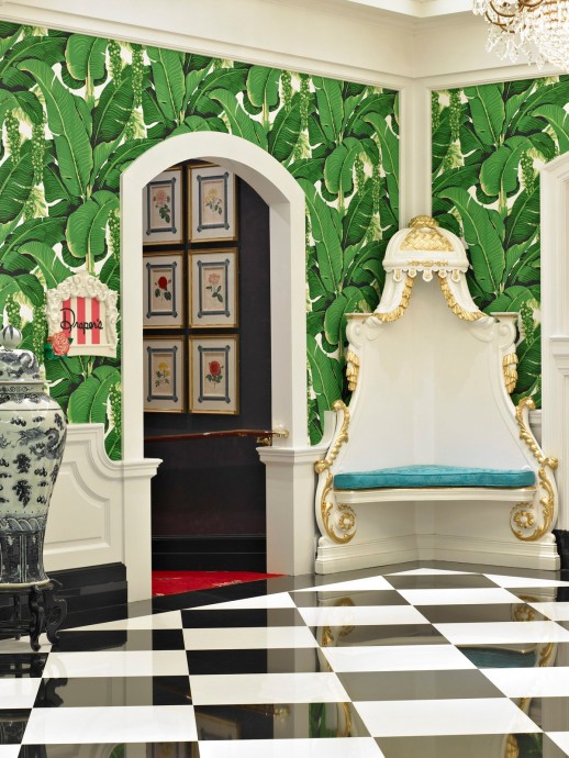 Лобби роскошного курорта The Greenbrier в Западной Вирджинии
