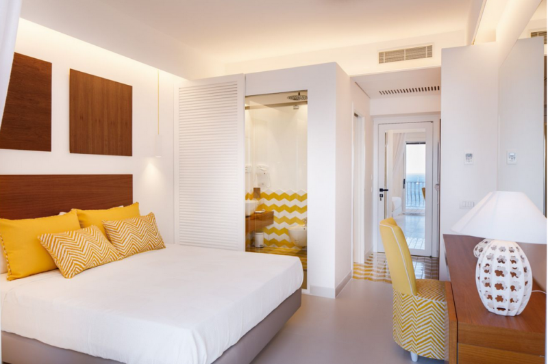 Впечатляющая вилла на побережье Амальфи, Италия Впечатляющая вилла на побережье Амальфи, Италия