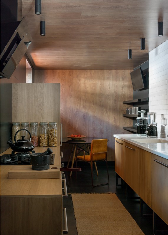 Экстравагантное оформление загородного дома