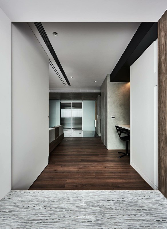 Минималистский интерьер в темных тонах в Тайбэе Минималистский интерьер в темных тонах в Тайбэе