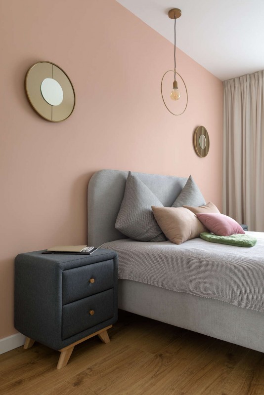 Уютный, мягкий, наполненной цветом интерьер