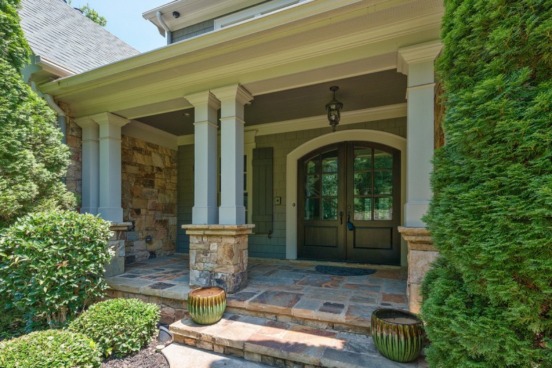 Вневременная элегантность обстановки дома в городе Розуэлл, штат Джорджия