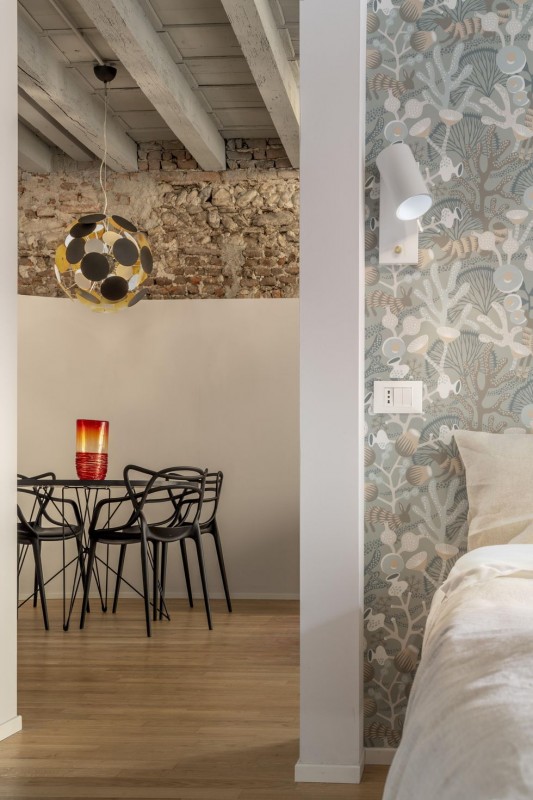 Квартира-студия в старинном полуразрушенном палаццо в Италии