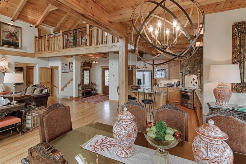 Особняк у озера в городе Батлер, Теннесси