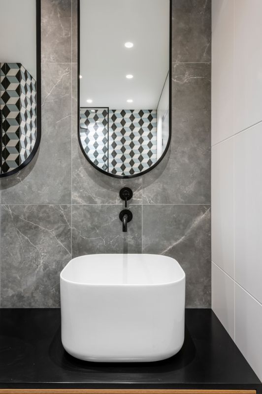 Преобладающие серые оттенки в интерьере квартиры в Вильнюсе Преобладающие серые оттенки в интерьере квартиры в Вильнюсе