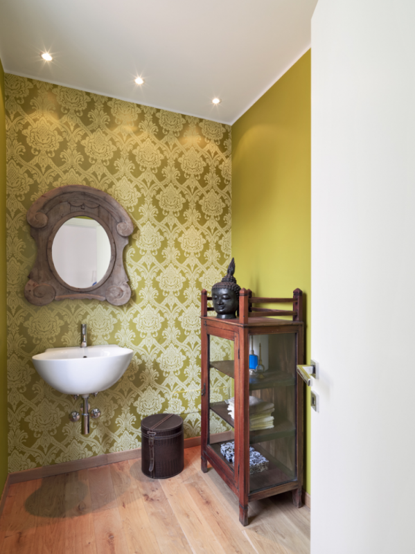 Интерьер просторной двухуровневой квартиры