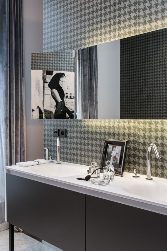 Квартира на Елисейских полях