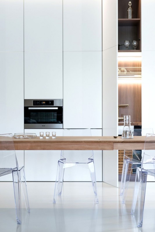 Белоснежный интерьер квартиры в минималистском стиле