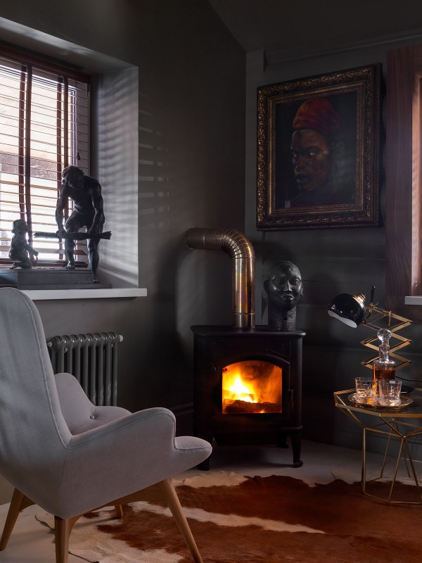 Экстравагантное оформление загородного дома