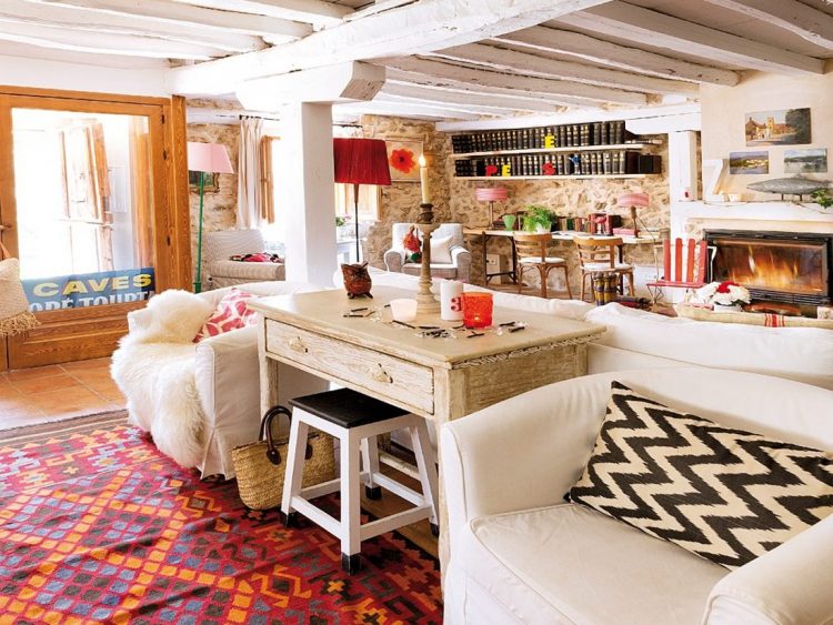 Загородный дом из камня и дерева в Сепульведе, Испания