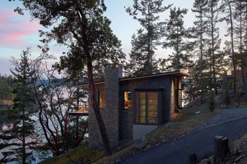 Загородный дом на склоне холма в Пьюджет-Саунде Загородный дом на склоне холма в Пьюджет-Саунде