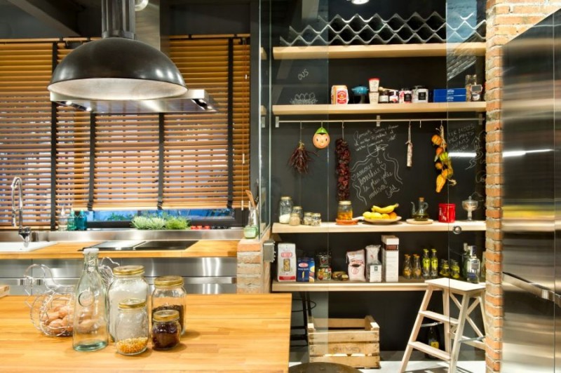 Живая зелень в интерьере лофта Живая зелень в интерьере лофта