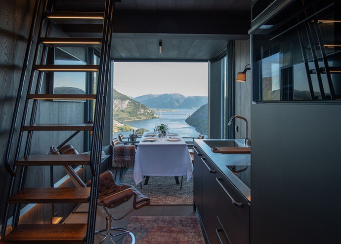 Мини-дом площадью 24 м2 над Люсе-фьордом в Норвегии