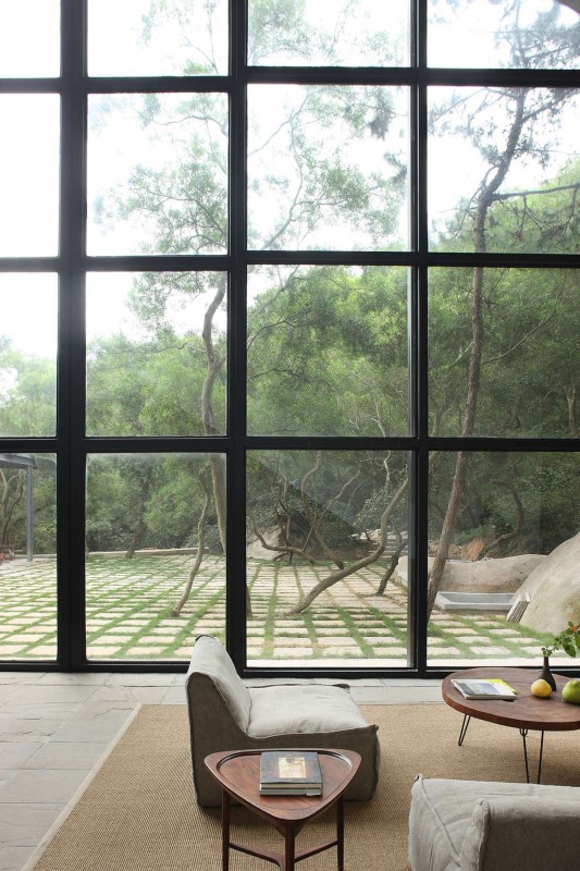 Натуральные материалы и приглушенные тона в интерьере дома в провинции Фуцзянь, Китай