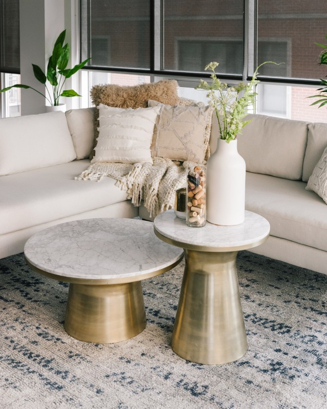 Сочетание гламура и индустриального стиля в чикагской квартире Сочетание гламура и индустриального стиля в чикагской квартире