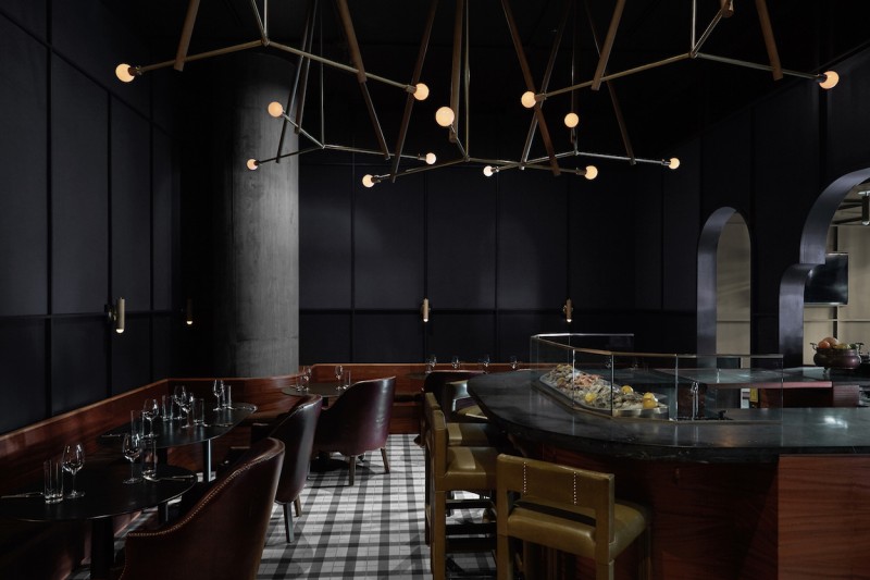 Элегантное сочетание старого и нового в интерьере ресторана Garden & Gun Club в Атланте Элегантное сочетание старого и нового в интерьере ресторана Garden & Gun Club в Атланте