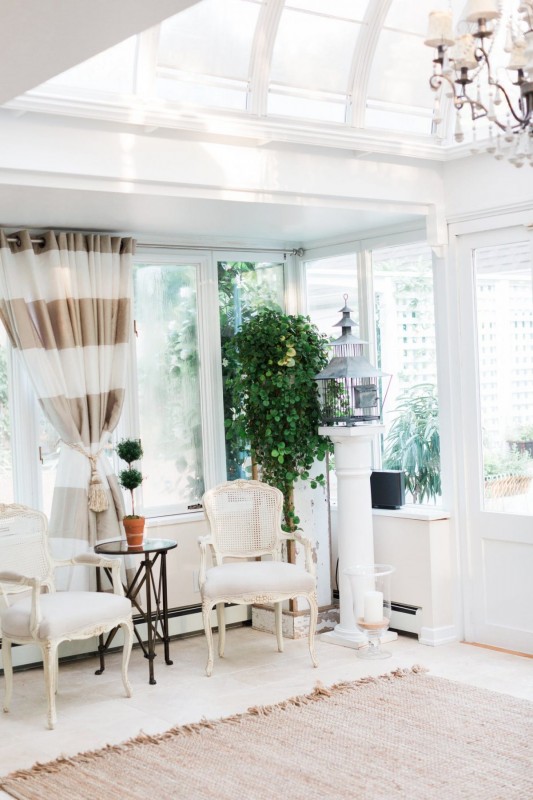 Французский загородный коттедж с потрясающим садом