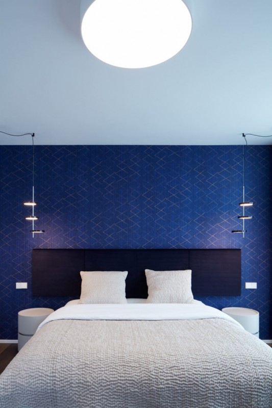 Пентхаус на вершине здания с полностью стеклянным фасадом в Праге Пентхаус на вершине здания с полностью стеклянным фасадом в Праге