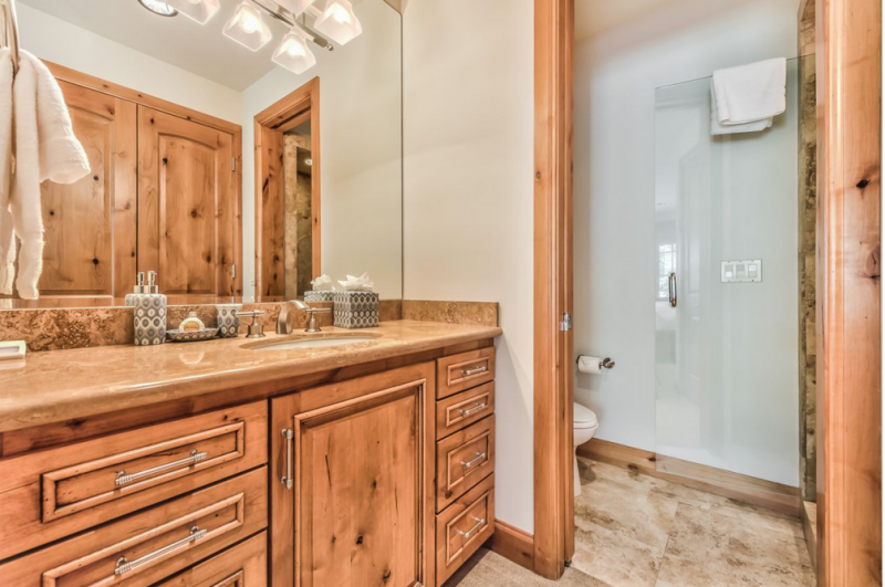 Сводчатое современное шале в штате Юта Сводчатое современное шале в штате Юта