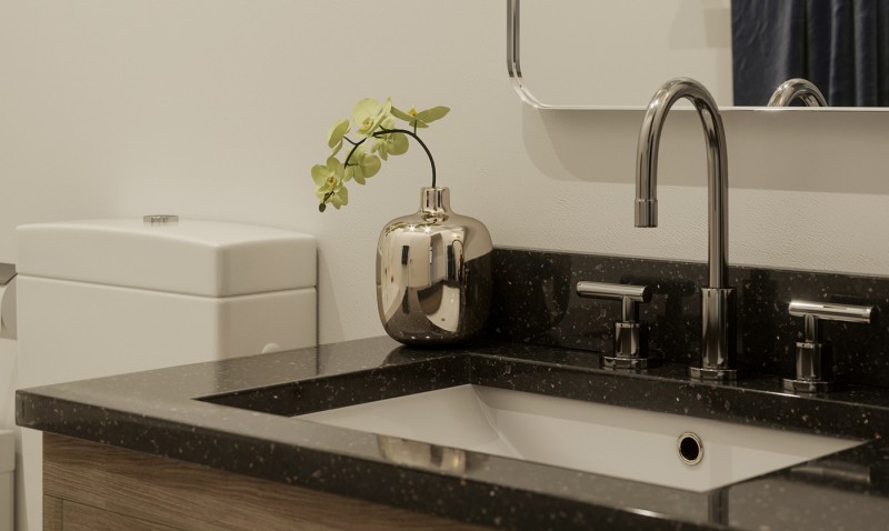 Апартаменты с потрясающим панорамным видом на озеро Онтарио, Торонто, Канада