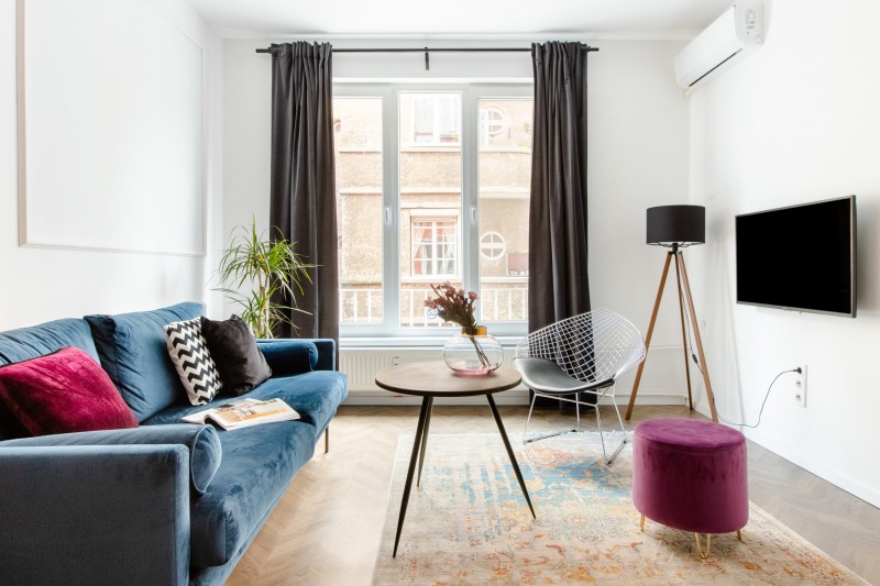 Классический американский гламур и элементы поп-арта в интерьере квартиры, расположенной в Софии