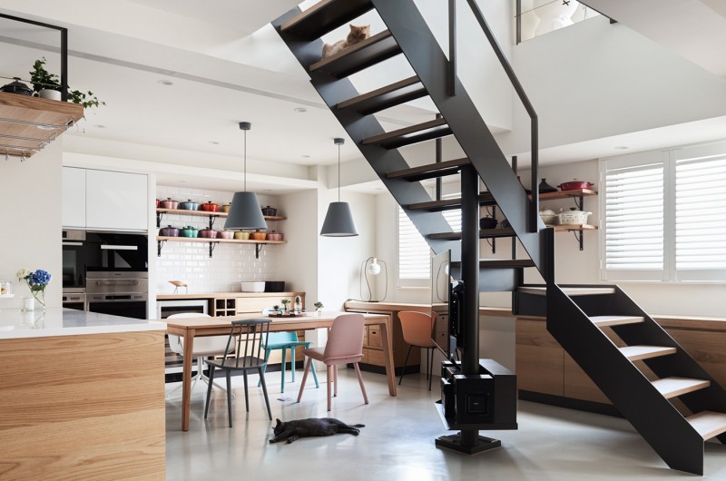 Интерьер уютного двухэтажного дома Интерьер уютного двухэтажного дома