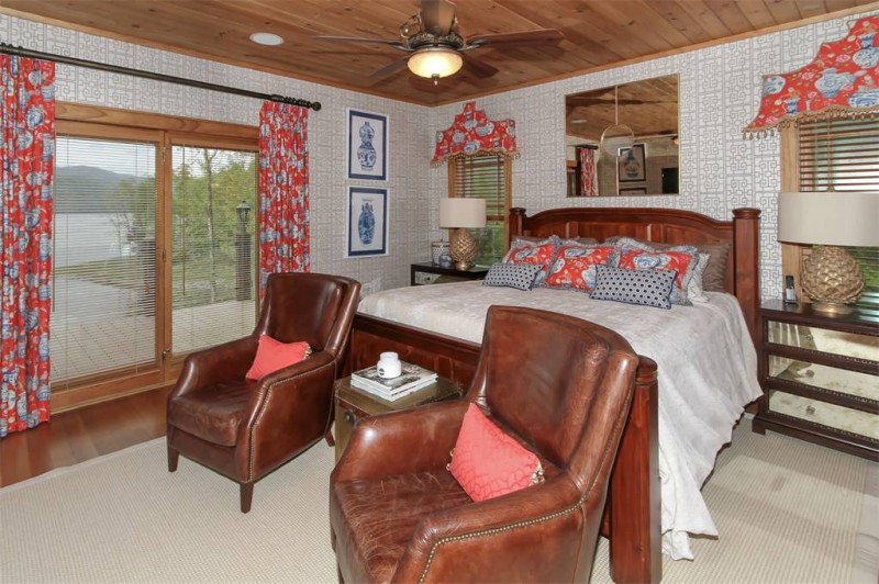 Особняк у озера в городе Батлер, Теннесси