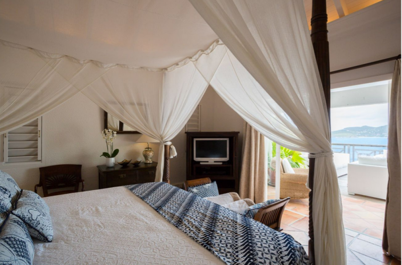 Классический карибский шик в интерьере виллы в Сен-Бартелеми, Франция