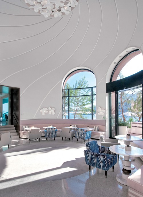 Престижный отель Monte Carlo Beach с частным пляжем и видом на Средиземное море Престижный отель Monte Carlo Beach с частным пляжем и видом на Средиземное море