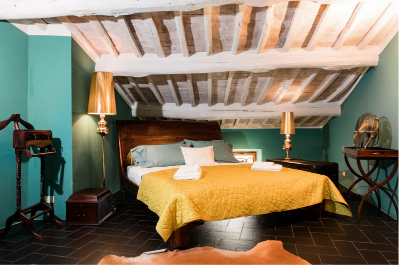 Старинное палаццо в Тоскане, Италия Старинное палаццо в Тоскане, Италия