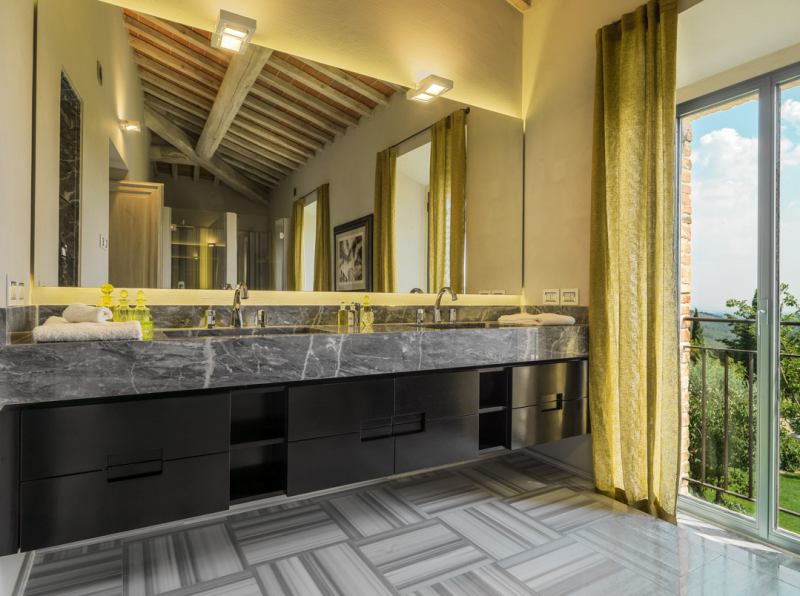 Частная резиденция в бывшем старинном монастыре