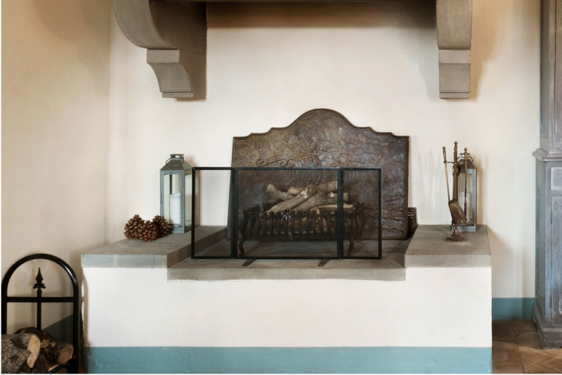 Деревенская усадьба с видом на холмы Кьянти, Италия Деревенская усадьба с видом на холмы Кьянти, Италия