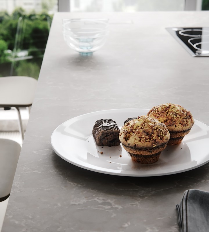 Интерьер просторной квартиры в нейтральной палитре