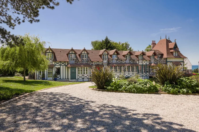 Гостиница Villa du Parc Trouville в Трувиль-сюр-Мер, Нормандия, Франция Гостиница Villa du Parc Trouville в Трувиль-сюр-Мер, Нормандия, Франция