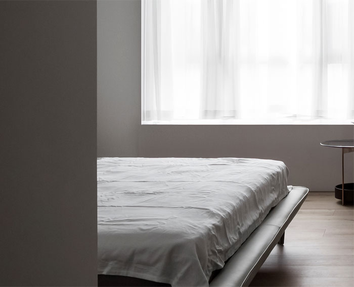 Интерьер мансардной квартиры в Шаньтоу, провинция Гуандун, Китай Интерьер мансардной квартиры в Шаньтоу, провинция Гуандун, Китай